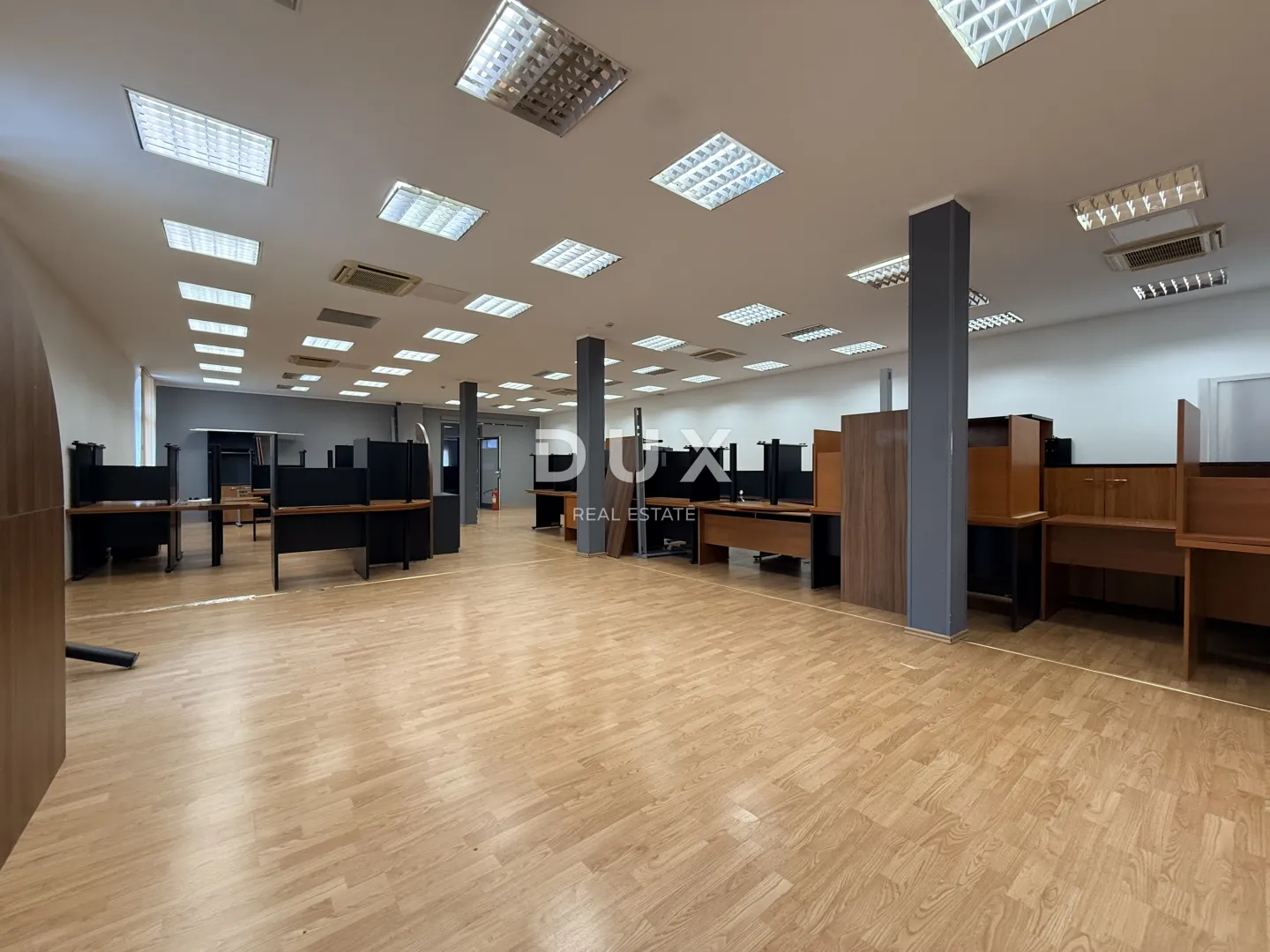 rijeka, širi centar - uredski prostor u poslovnoj zgradi - slika 9