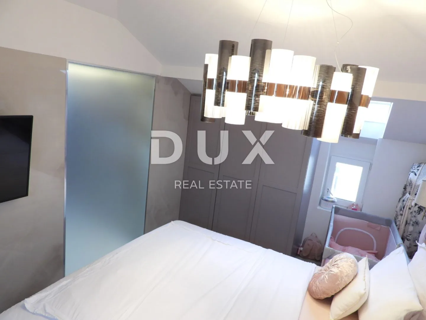opatija, centar- eksluzivno uređen dvoetažni stan 4s+db 165m2 - slika 44