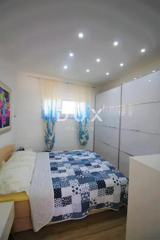 otok pag, košljun - predivan trosobni apartman od 98 m2 - slika 15