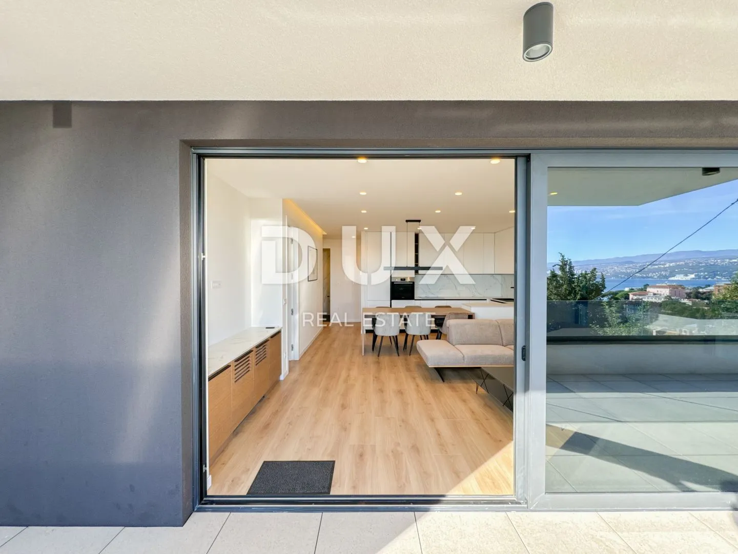 opatija, centar - stan 132m2 u novogradnji s vrtom, bazenom, garažom, pogled na more, centar opatije - slika 10