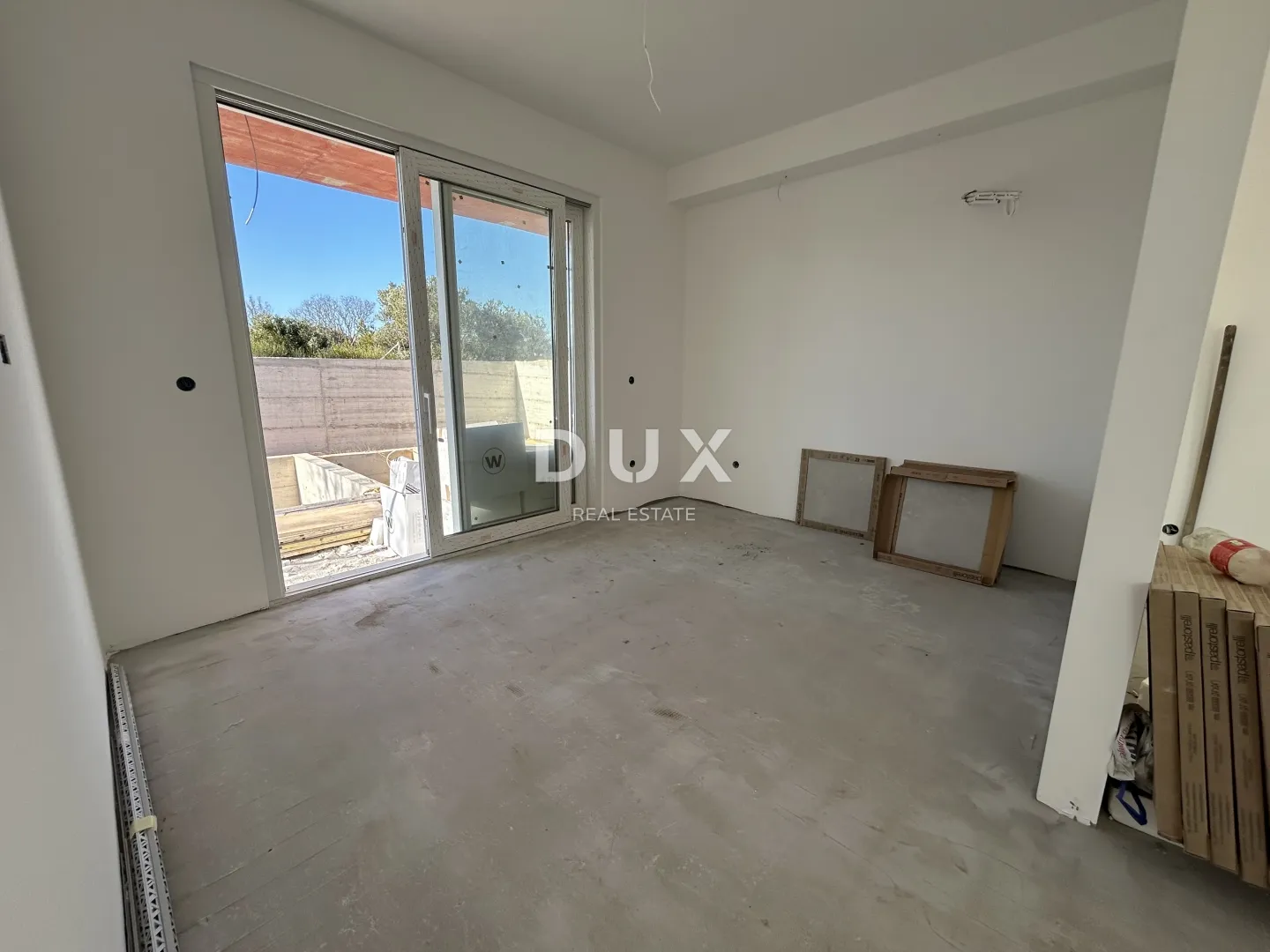 murter, jezera – dvoetažni apartman s bazenom u novogradnji - slika 9
