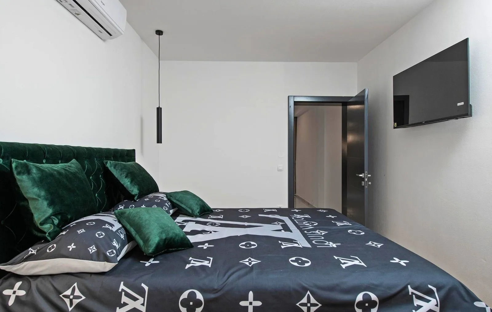 istra, labin - elegantna kuća s bazenom - slika 12