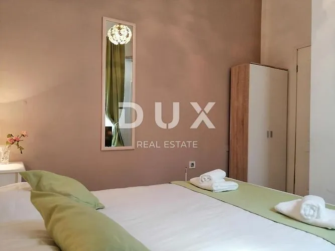 istra, pula - apartmanska kuća u strogome centru s bazenom i okućnicom - slika 25