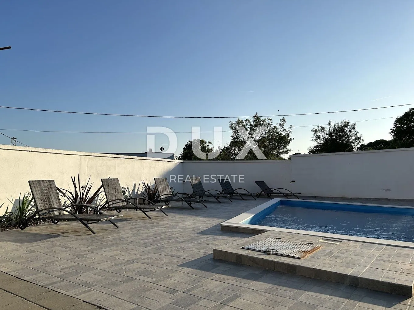 otok krk, poljica (okolica) - moderna vila 4s+db, bazen, roštilj, parking - slika 16