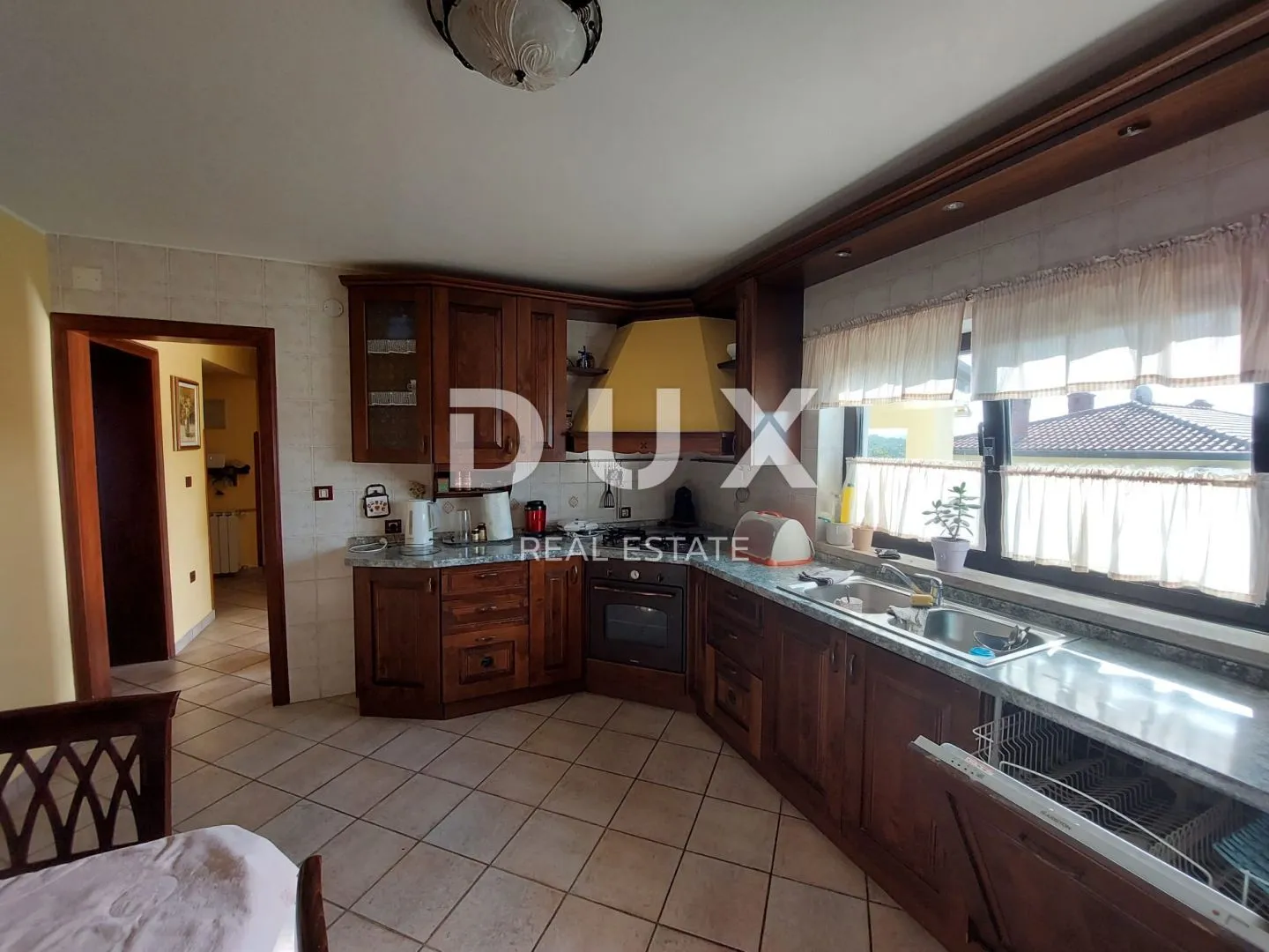 istra, umag - apartmanska kuća i poslovni objekt sa stanom - slika 32