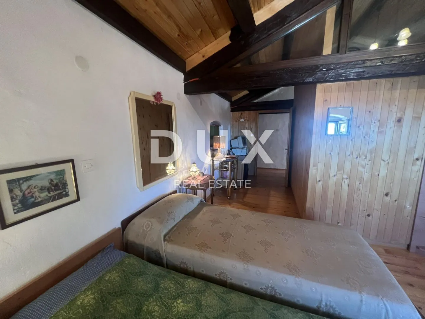 istra,višnjan - imanje od dvije kamene kuće okružene prirodom i pogledom na more - slika 49