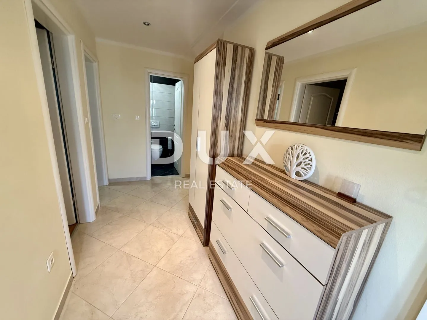 crikvenica - trosobni apartman s garažom! - slika 6