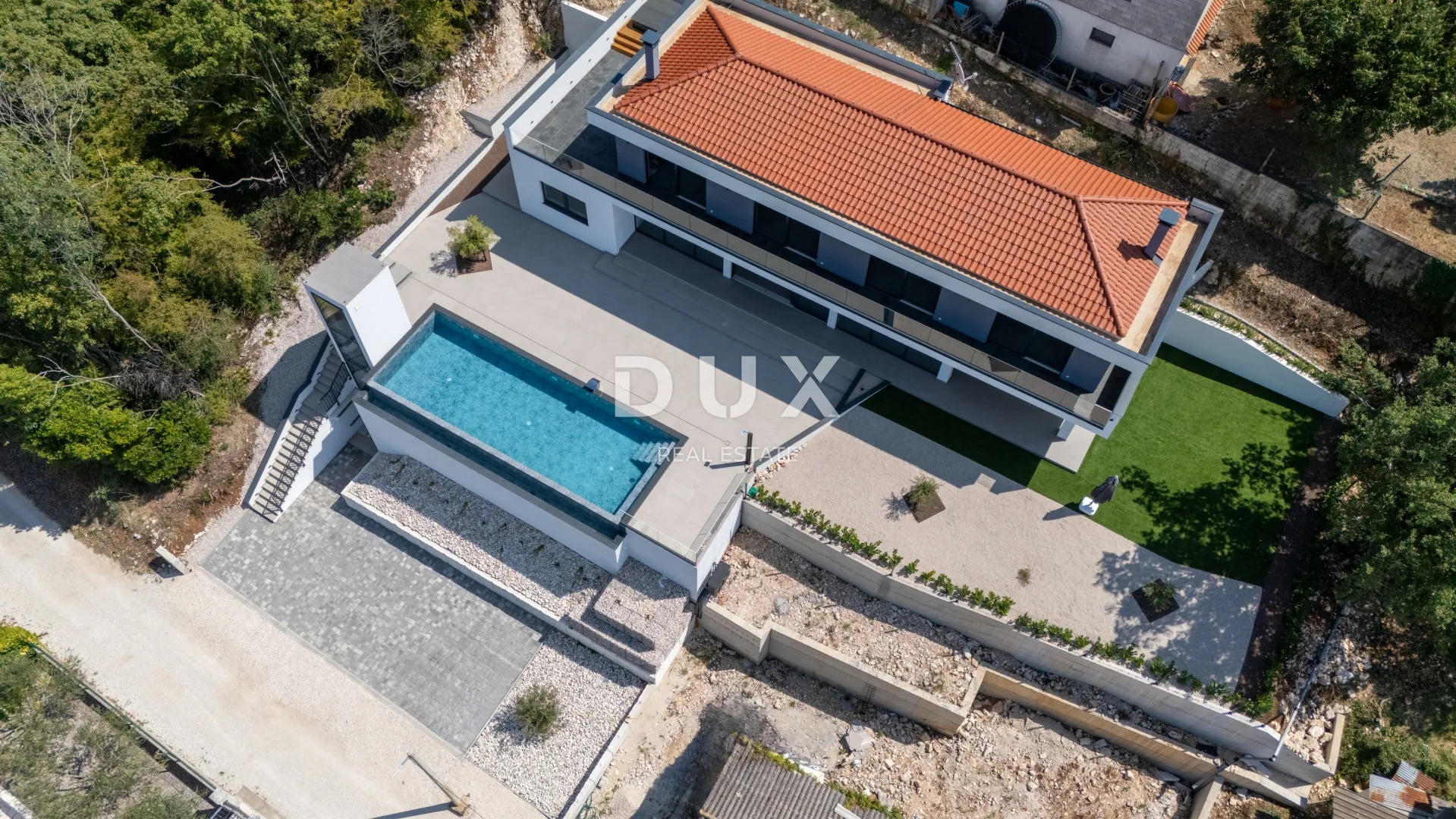 istra, vižinada - luksuzna vila sa infinity bazenom - slika 25