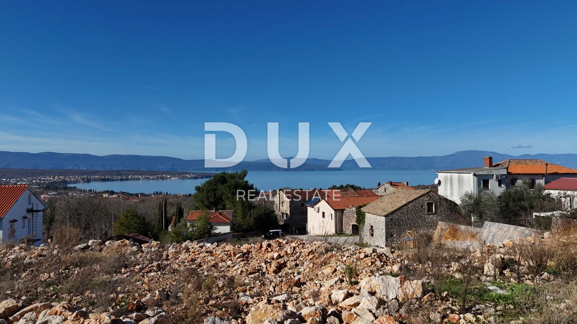 OTOK KRK, MALINSKA - Investicijsko zemljište s prekrasnim pogledom - Malinska, Malinska-Dubašnica