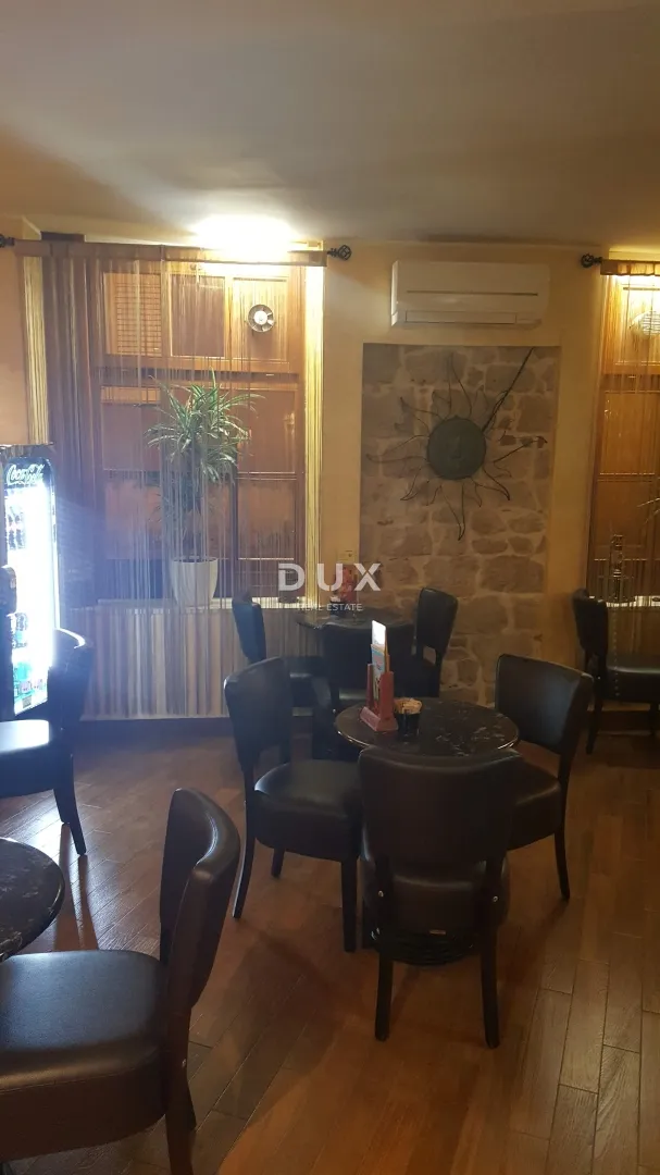istra,rovinj - predivan uhodani caffe bar u srcu rovinja - slika 28