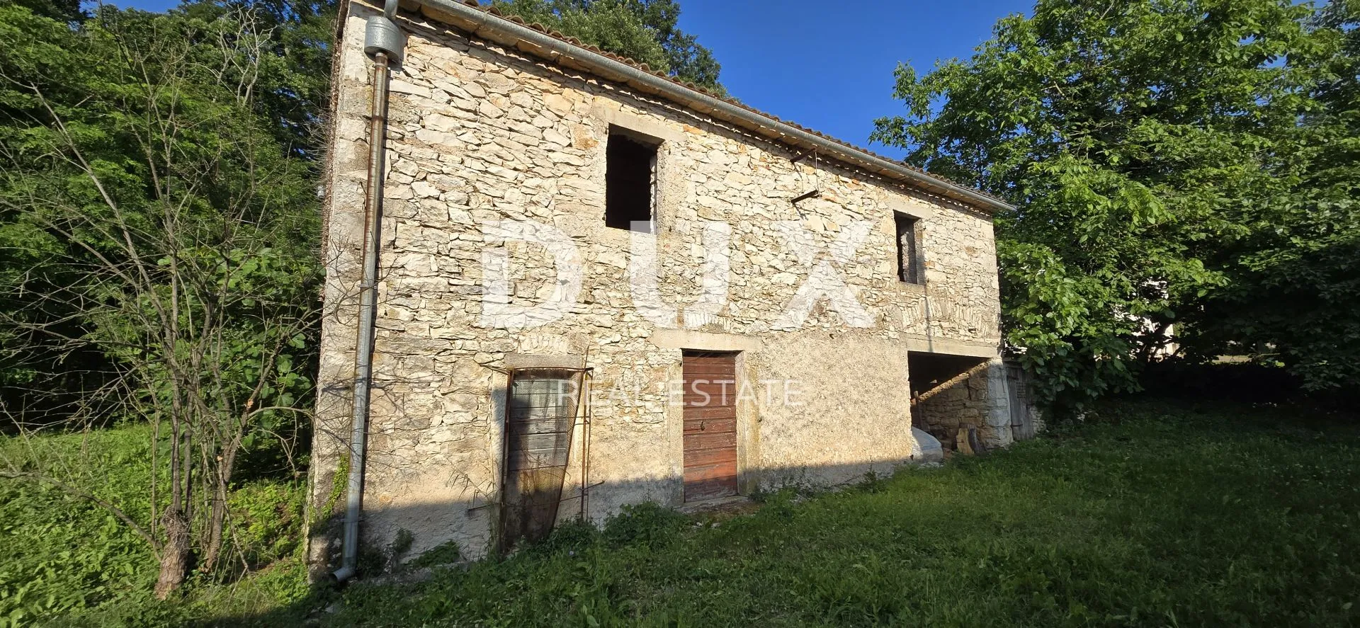 istra, labin - autentična istarska kamena kuća s pomoćnim objektom i velikom okućnicom - slika 38
