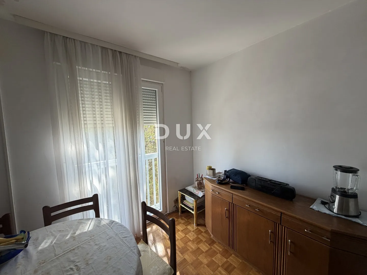 zadar, voštarnica – dvosobni stan na traženoj lokaciji! - slika 3