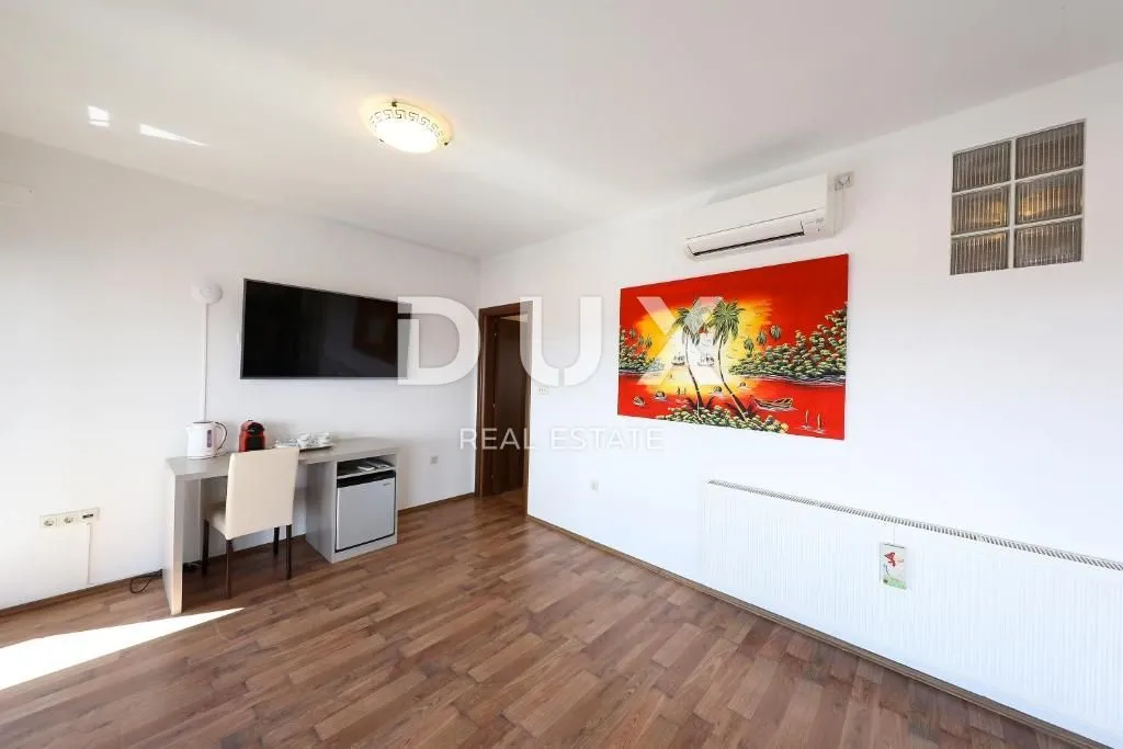 zadar, privlaka - luksuzna vila s bazenom - slika 13