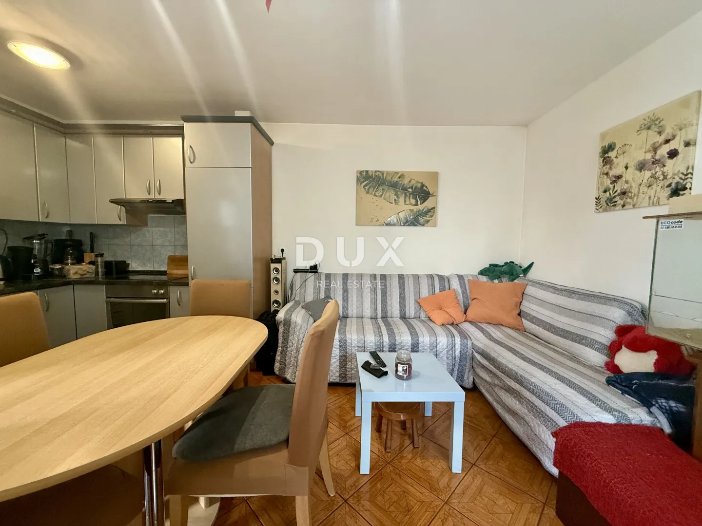 kvarber, crikvenica, dvosobni stan, 58 m2, velika terasa 30 m2 - slika 2