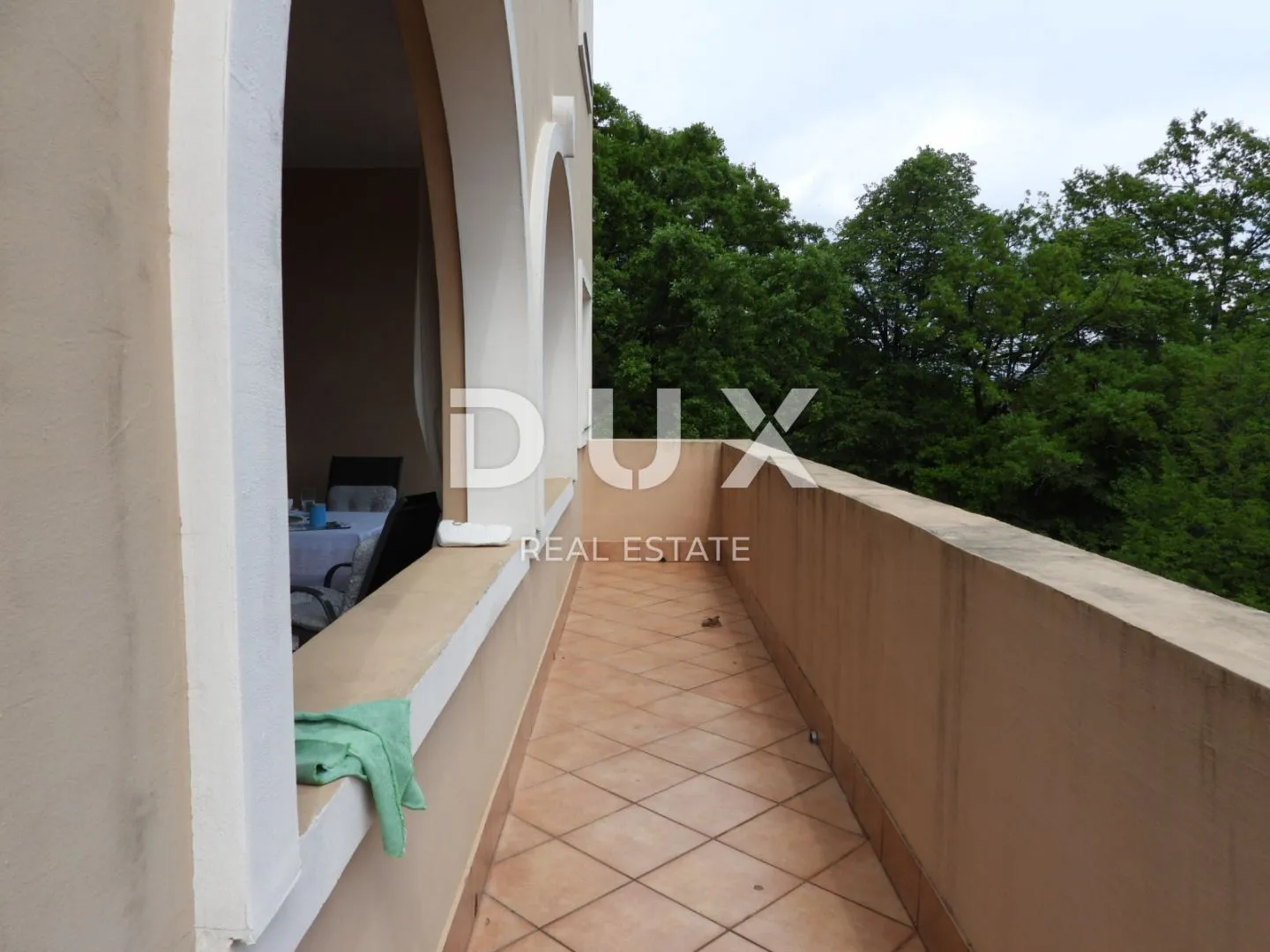 opatija, matulji- kuća s 4 stana 550m2 + okoliš 3740m2 - slika 15