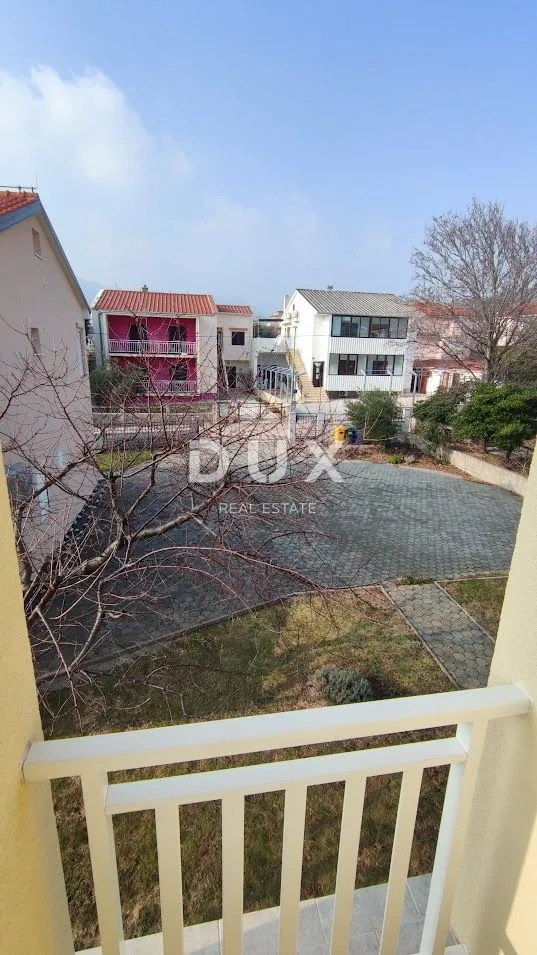 otok krk, baška - dvojna kuća sa dva apartmana - slika 13