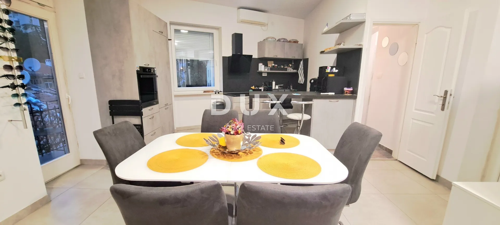 rijeka, belveder - moderan, potpuno adaptiran stan - slika 7