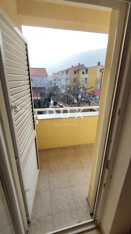 otok krk, baška - dvojna kuća sa dva apartmana - slika 21