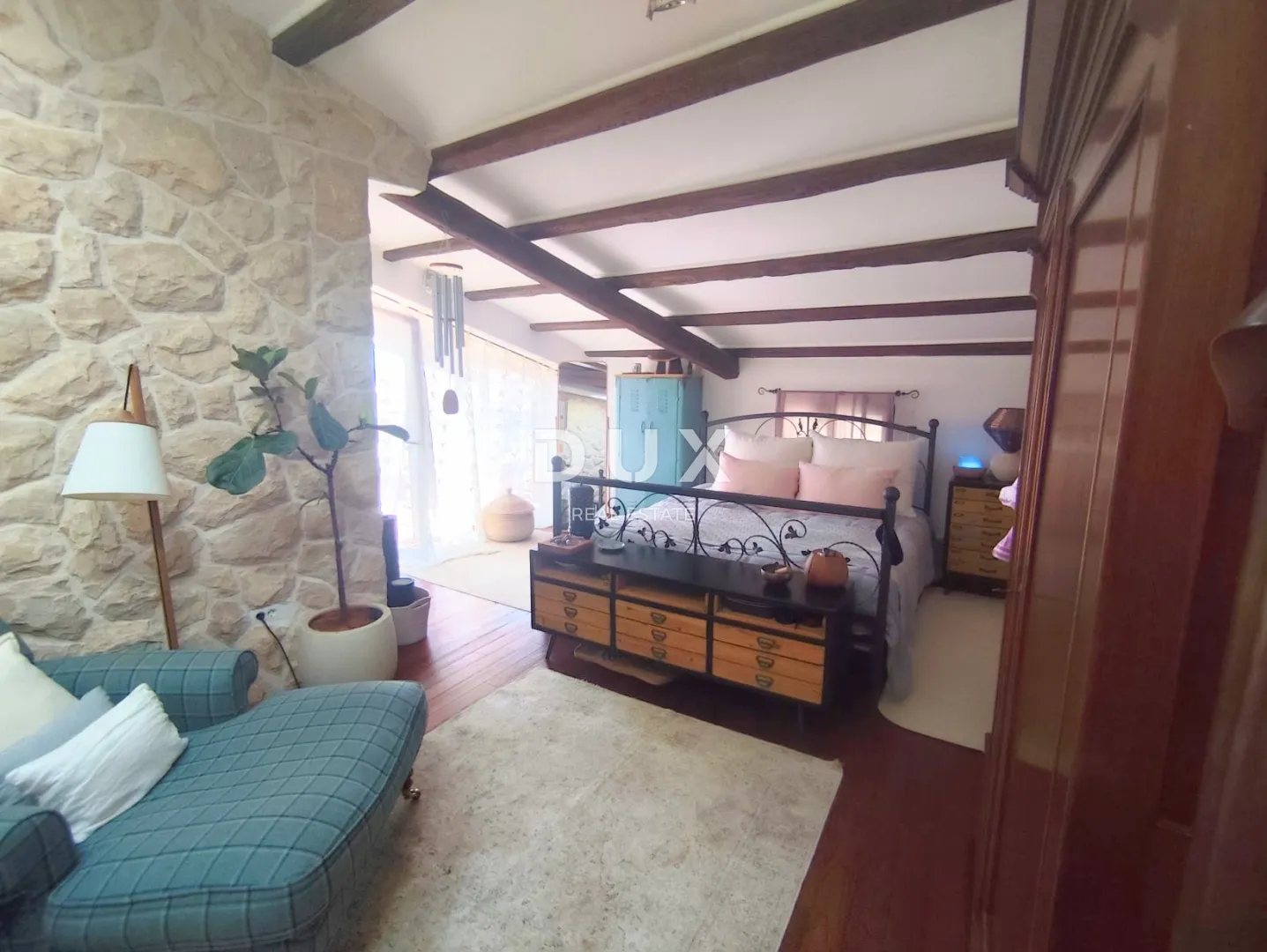 šibenik, stari grad - obnovljena kamena kuća 151 m² - slika 12
