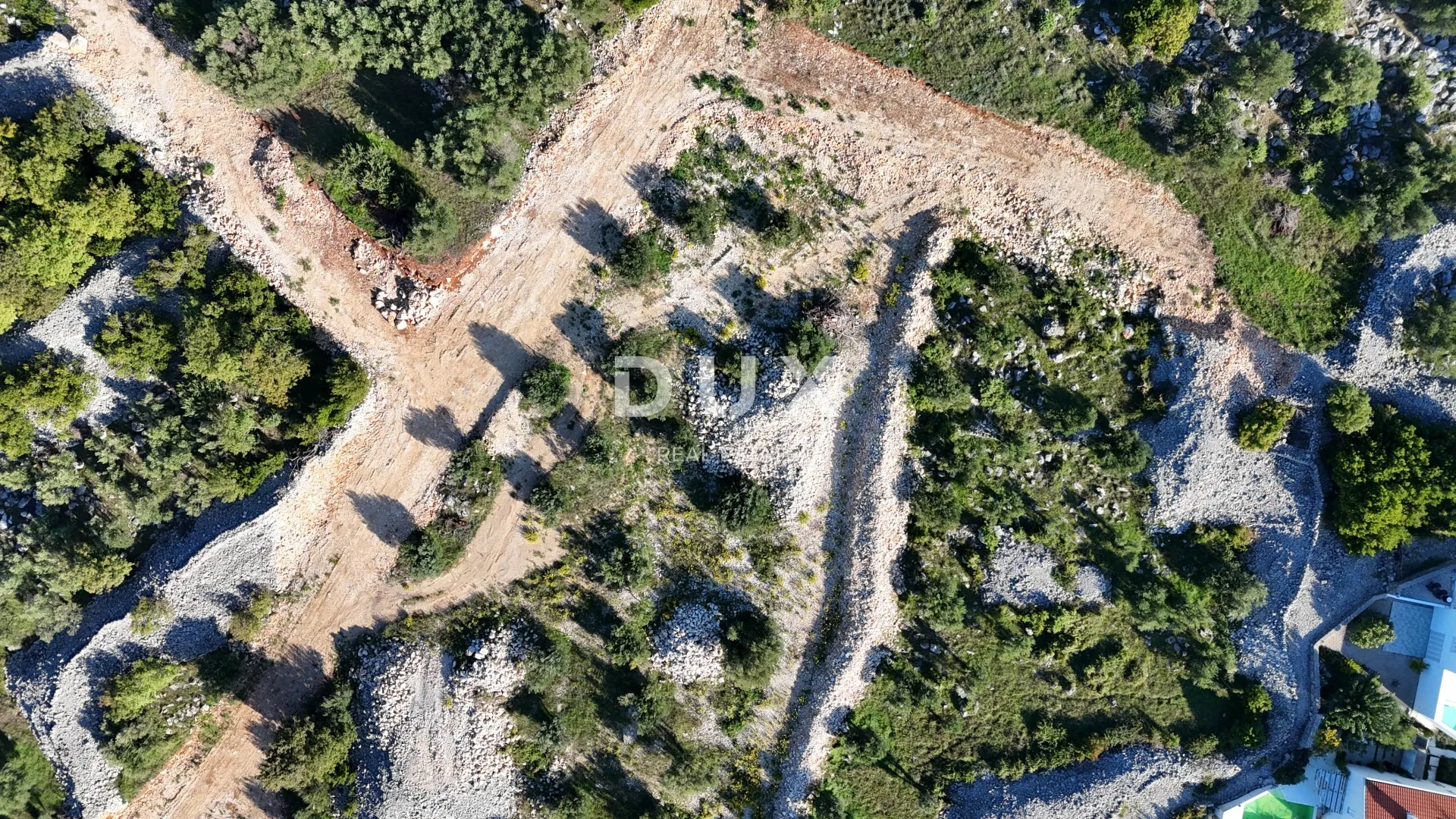 otok krk, grad krk - građevinska parcela s pogledom na grad - slika 9