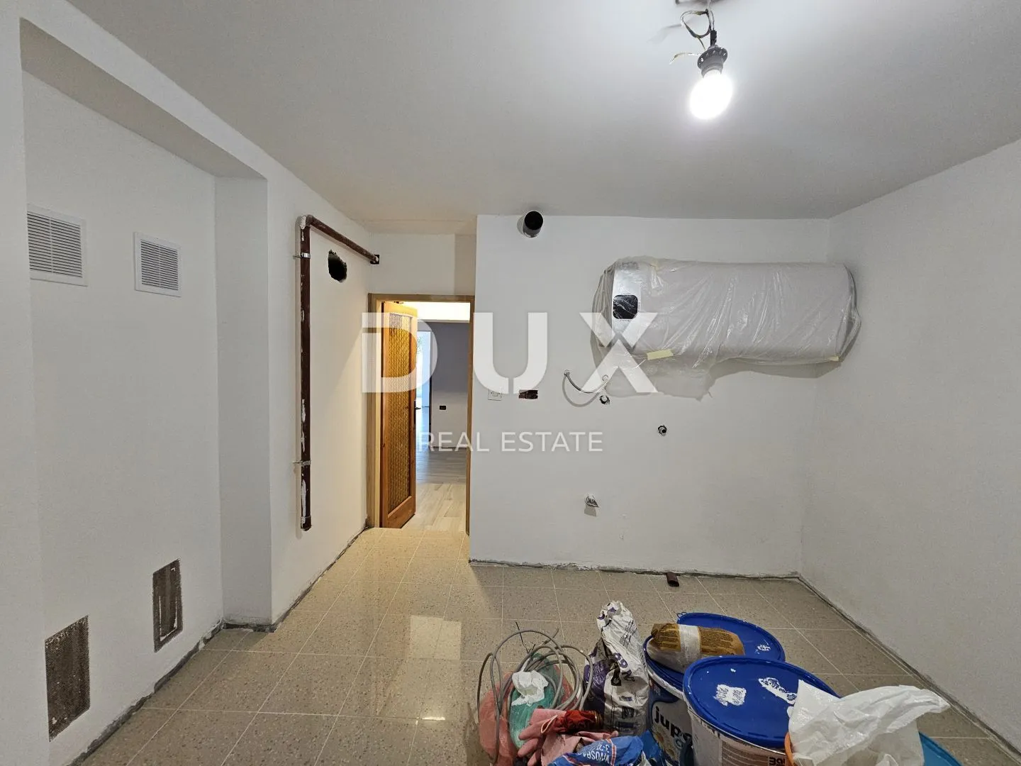 istra, pula, nova veruda - 2ss+db uređeni stan s dvorištem i pogledom na more - slika 23