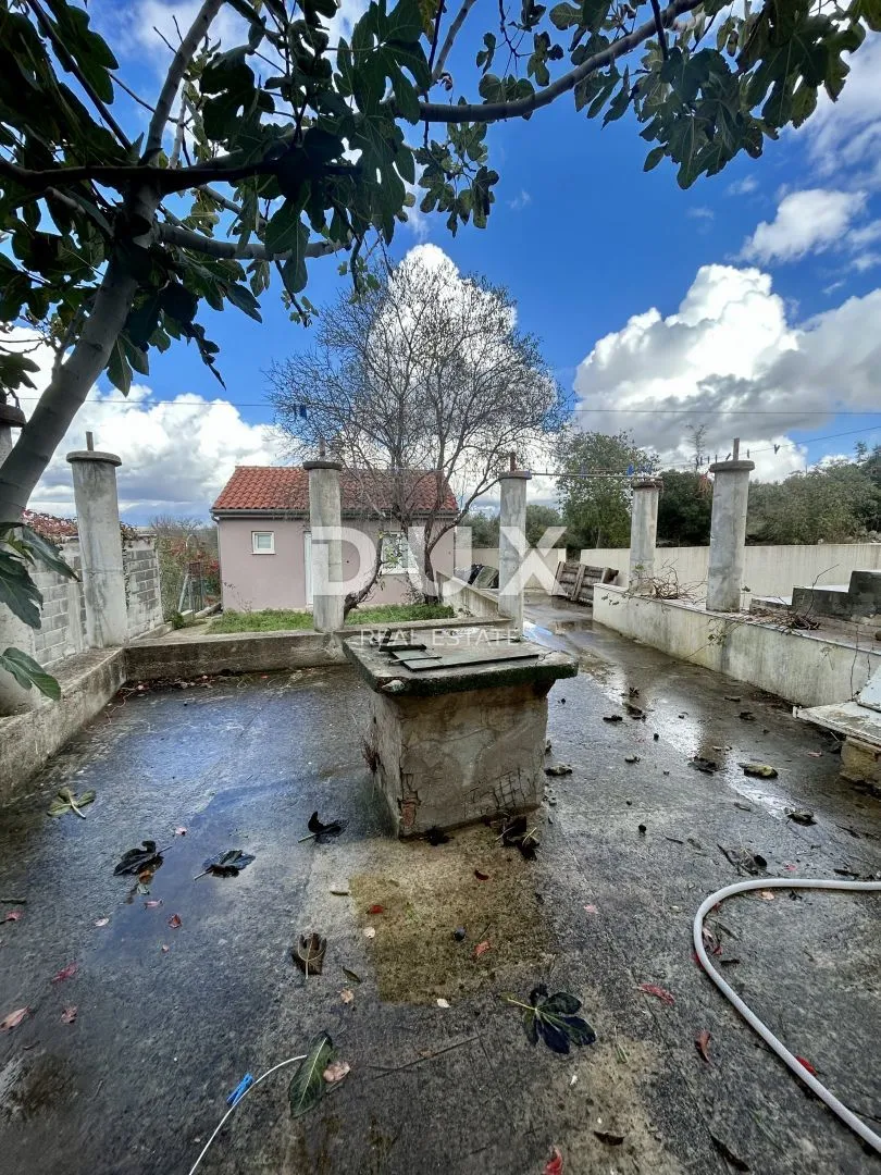 zadar, debeljak - prostrana kuća s pomoćnim objektom/apartmanom - slika 3