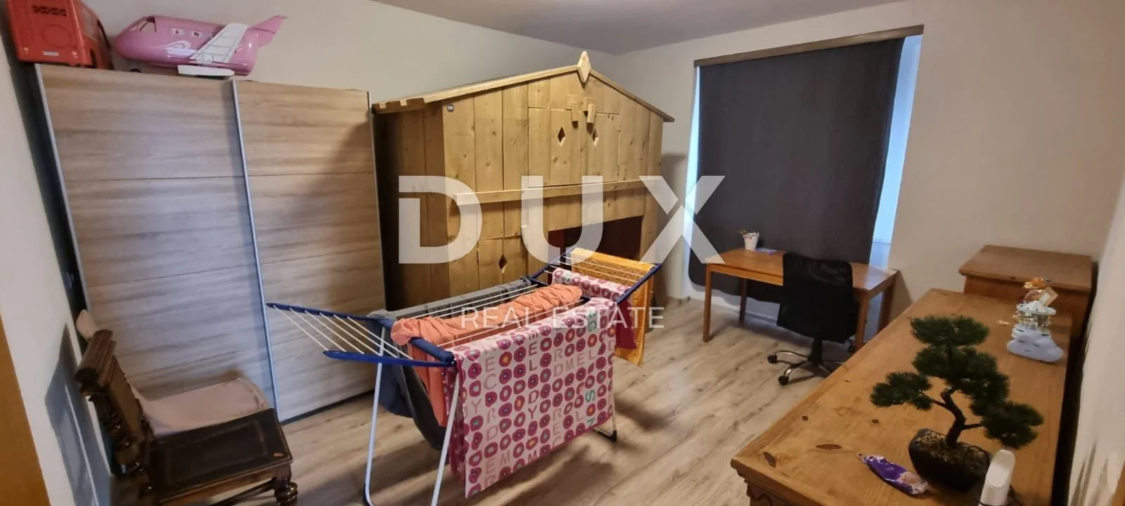 istra, pula kuća s potencijalom u centru grada! - slika 13