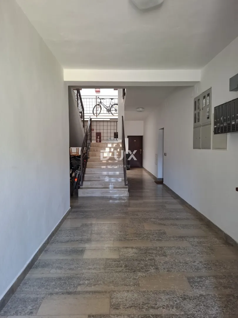 istra, peroj - stan u centru s pogledom na more - slika 10