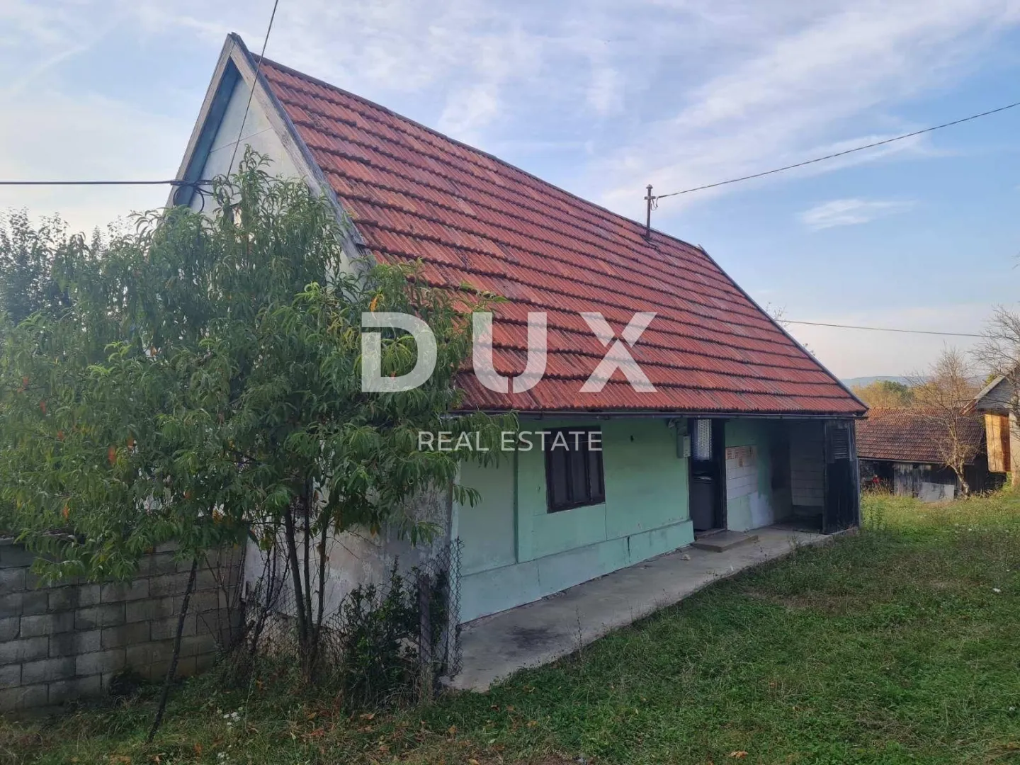 lika, dubrave - starina s većom okućnicom - slika 3