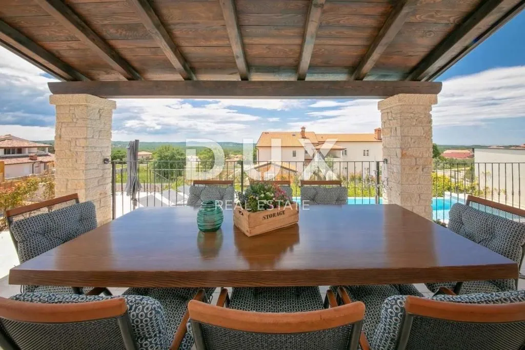 istra, sv. lovreč - rustikalno moderna vila na odličnoj lokaciji - slika 8