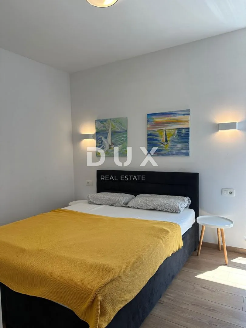 istra,novigrad - luksuzan stan s bazenom i krovnom terasom prvi red do mora - slika 14