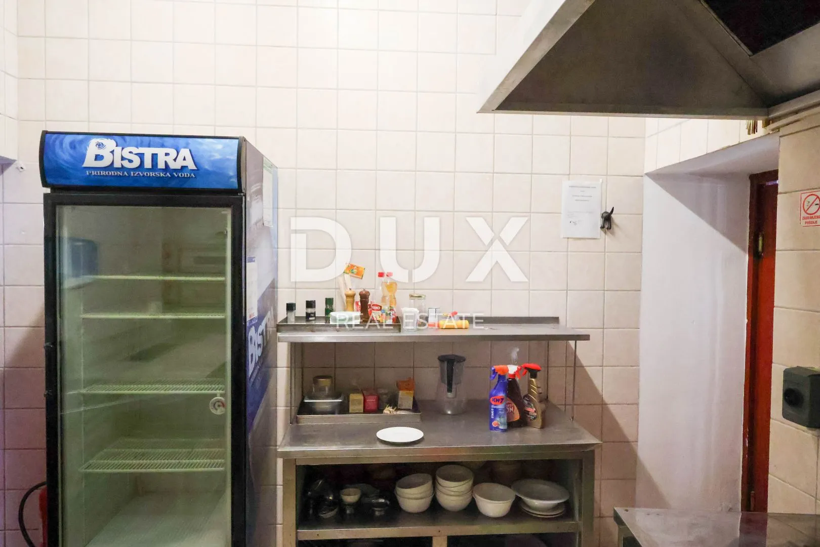 otok pag, pag - apartmanska kuća s restoranom u centru do mora - slika 14
