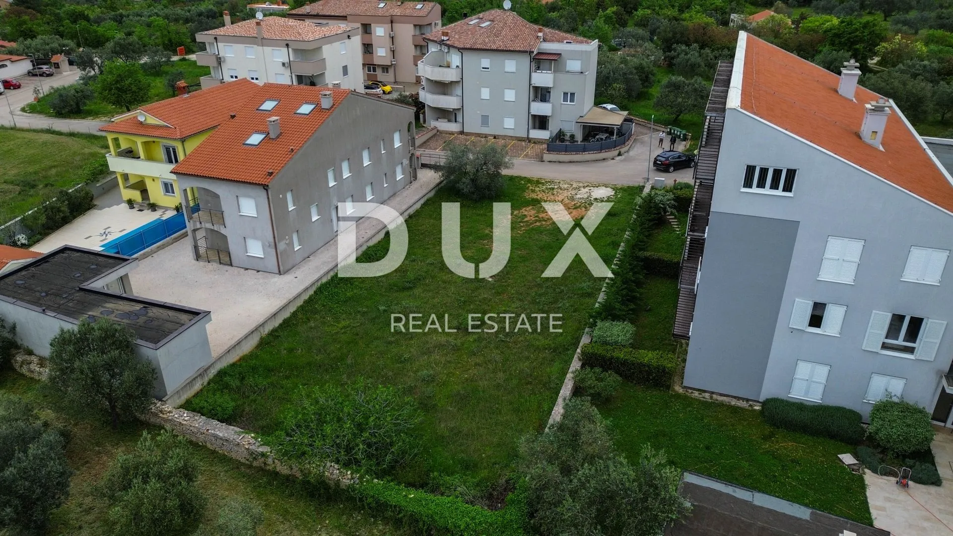 istra, peroj građevinsko zemljište idealno za zgradu! - slika 5