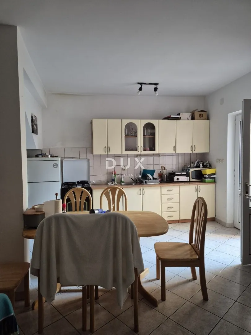 novi vinodolski - kuća u centru grada s pogledom na more - slika 6