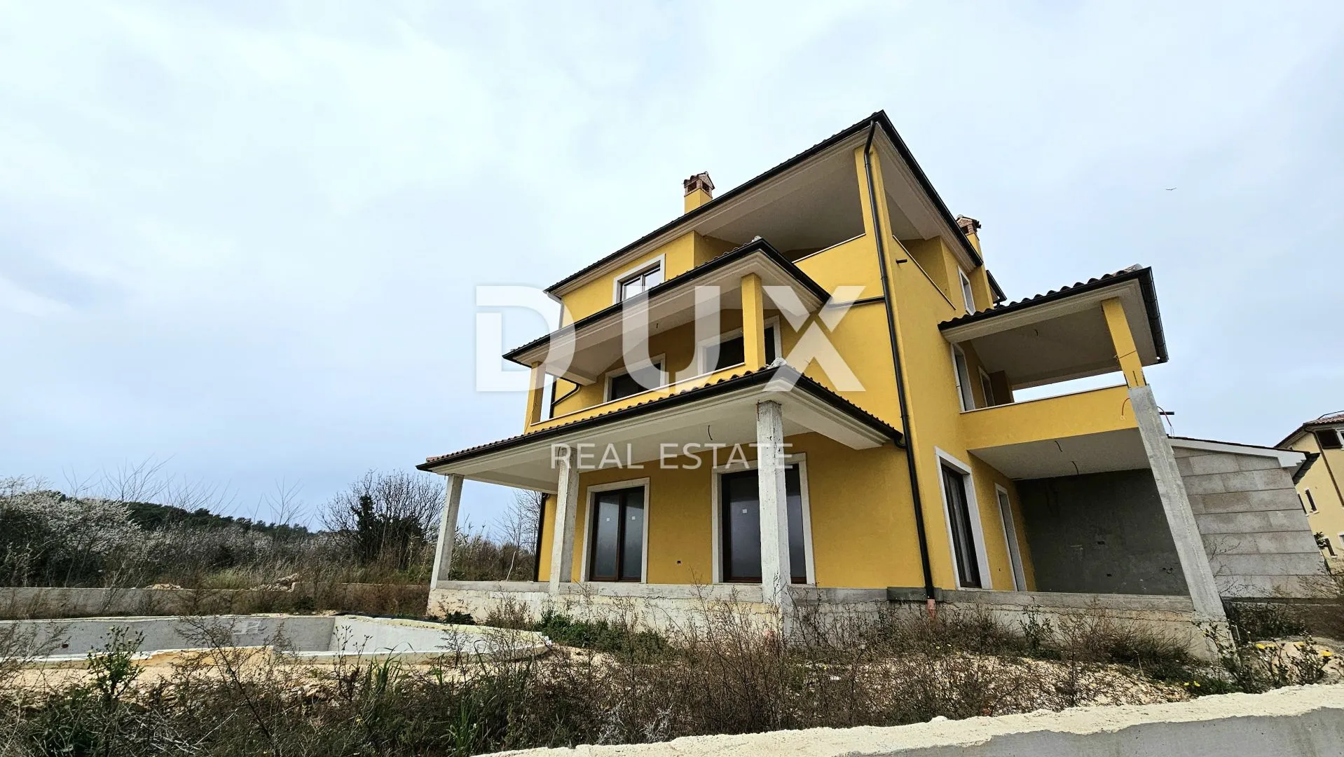 istra, premantura - moderna vila s panormaskim pogledom na more - slika 5