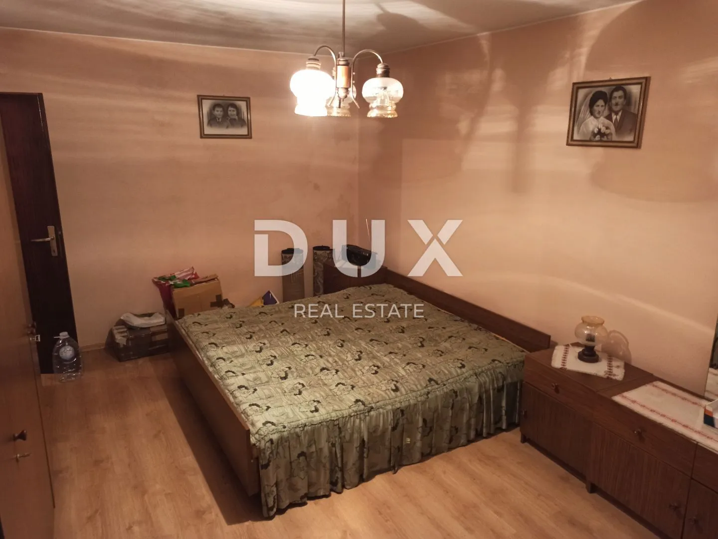 istra, svetvinčenat - obiteljska kuća s dva apartmana - slika 49