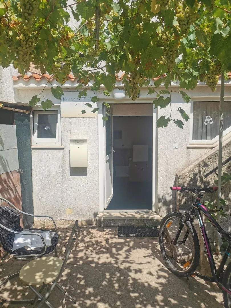 otok krk, punat - stan u starogradskoj jezgri - slika 9