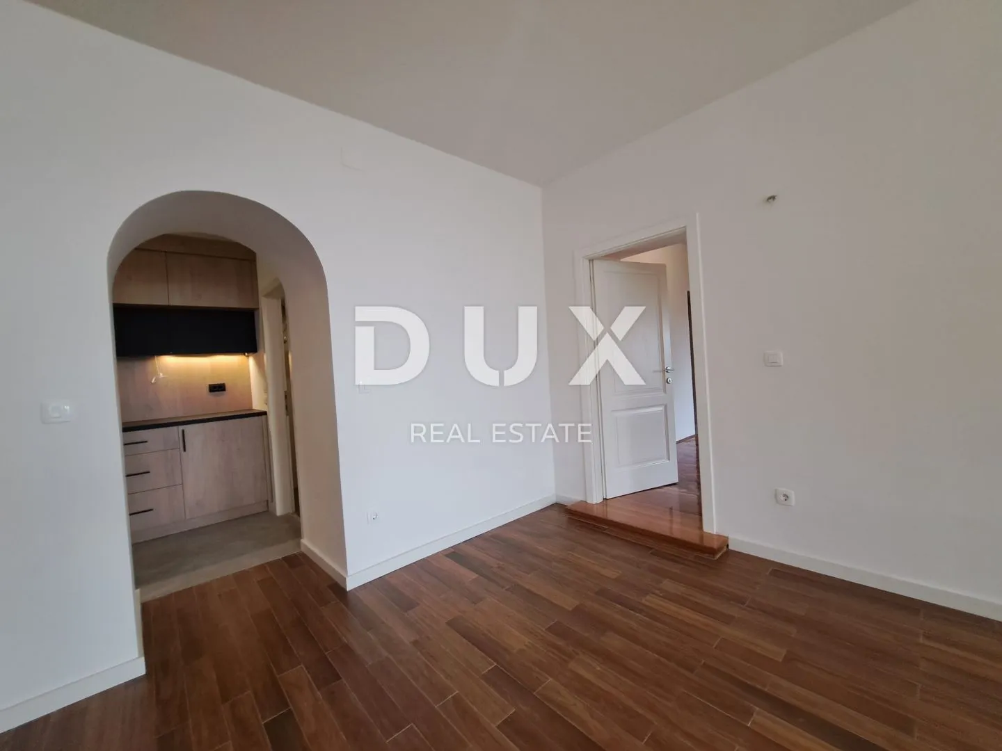 opatija, centar - stan u centru od 108 m2, drugi red do mora s garažom - slika 3