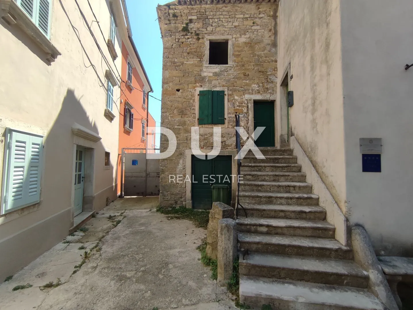 istra, oprtalj - autohtona kamena ljepotica s 3 apartmana - slika 2