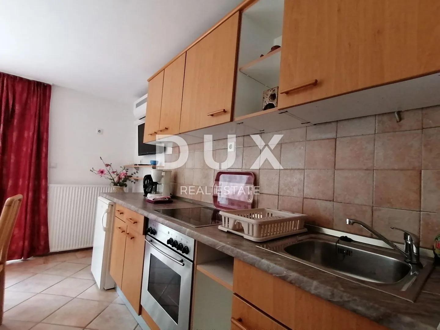 istra, rovinj apartmanska kuća na samo 40m od mora! - slika 5