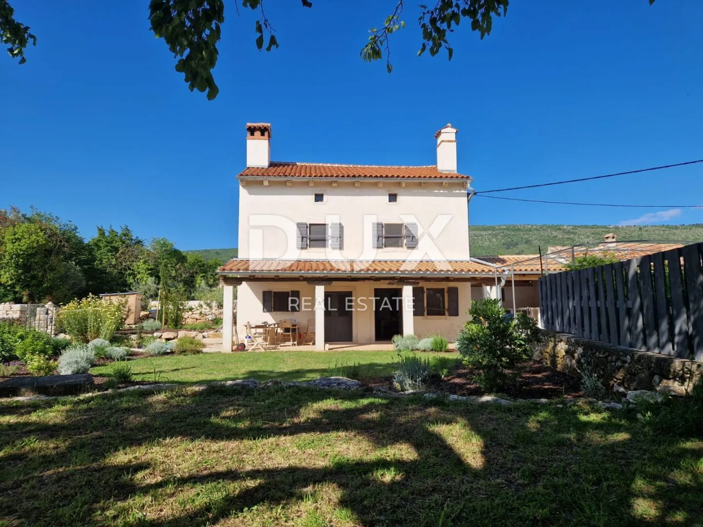istra, rabac - čarobno imanje s dvije kuće u blizini mora - slika 2