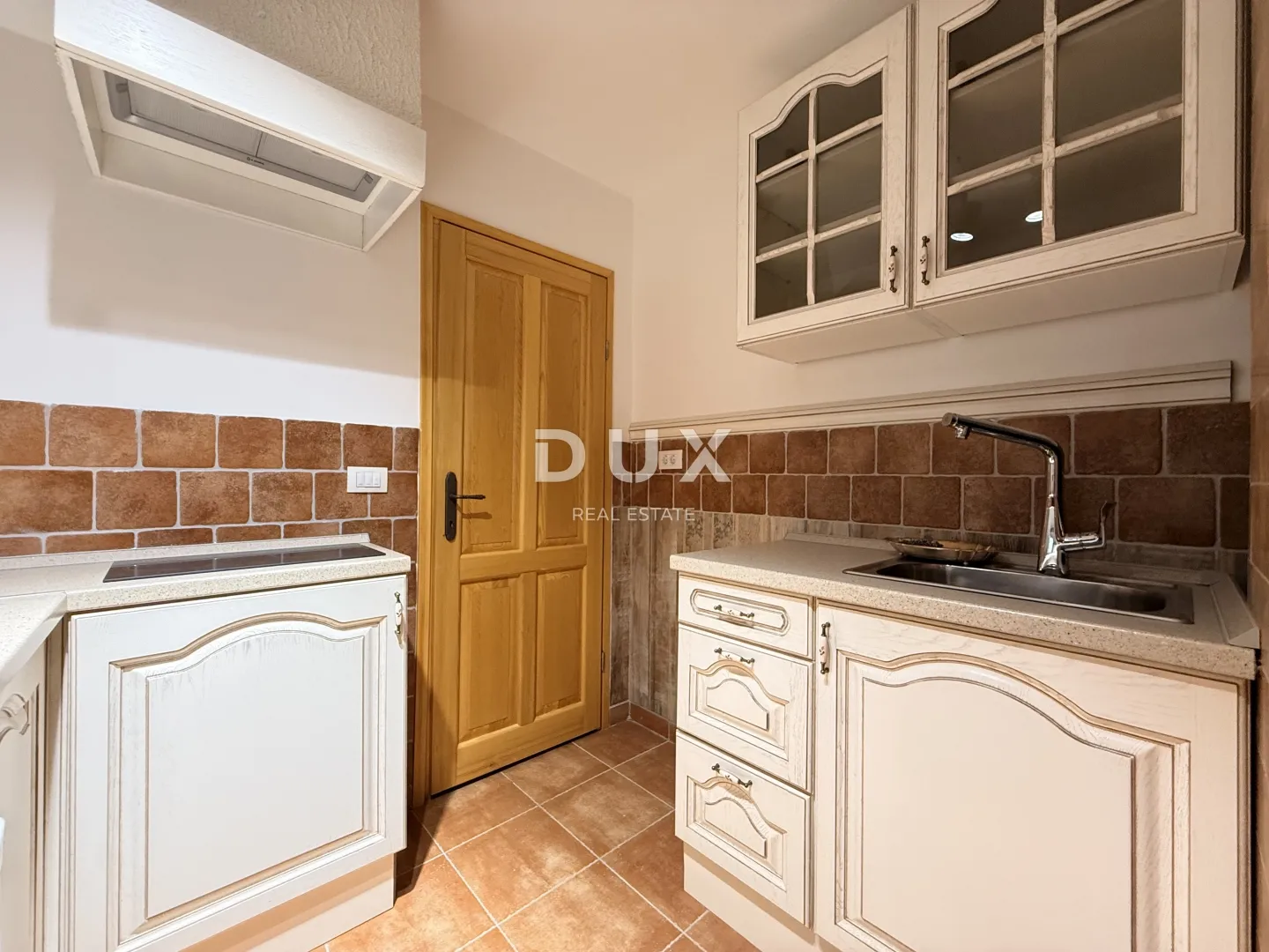 gorski kotar, mrkopalj - kuća s četiri apartmana - slika 18