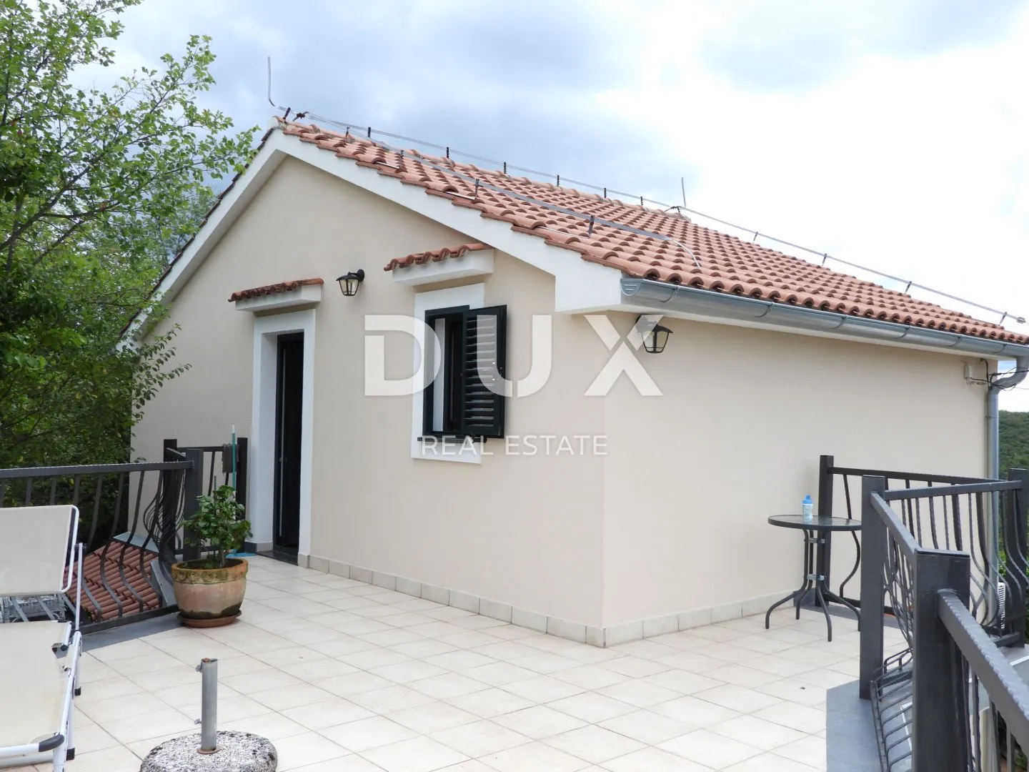 krk, dobrinj - samostojeća kuća 135m2 s pogledom na more + okoliš 150m2 - slika 33