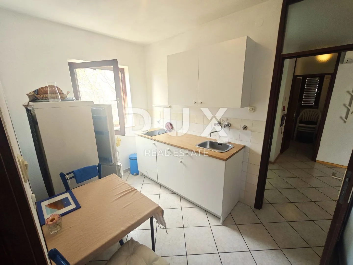 novi vinodolski - apartman 2s+db, 200 metara od plaže! - slika 4