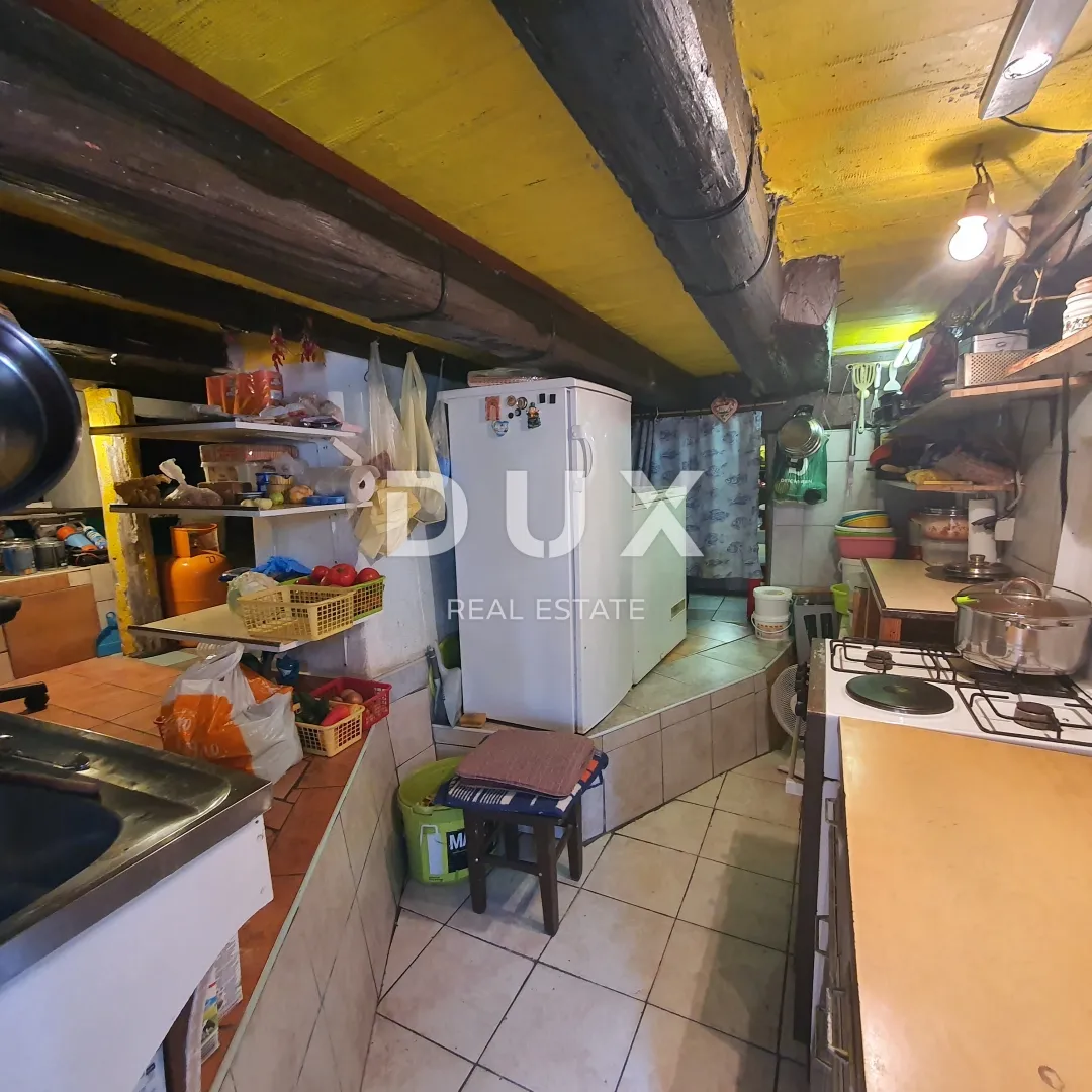 rijeka, banderovo - garsonijera i stan! centar grada, okućnica, parking! - slika 10