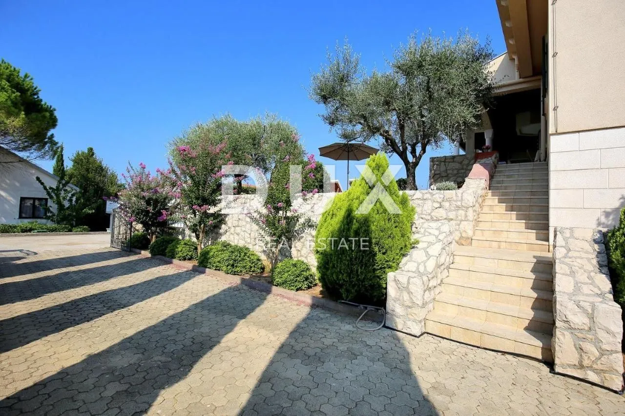 zadar, kožino - luksuzna vila s bazenom u blizini mora - slika 29