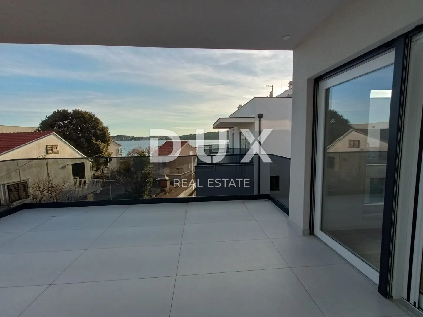 šibenik, vodice - predivan penthouse s8 pokraj mora - slika 7