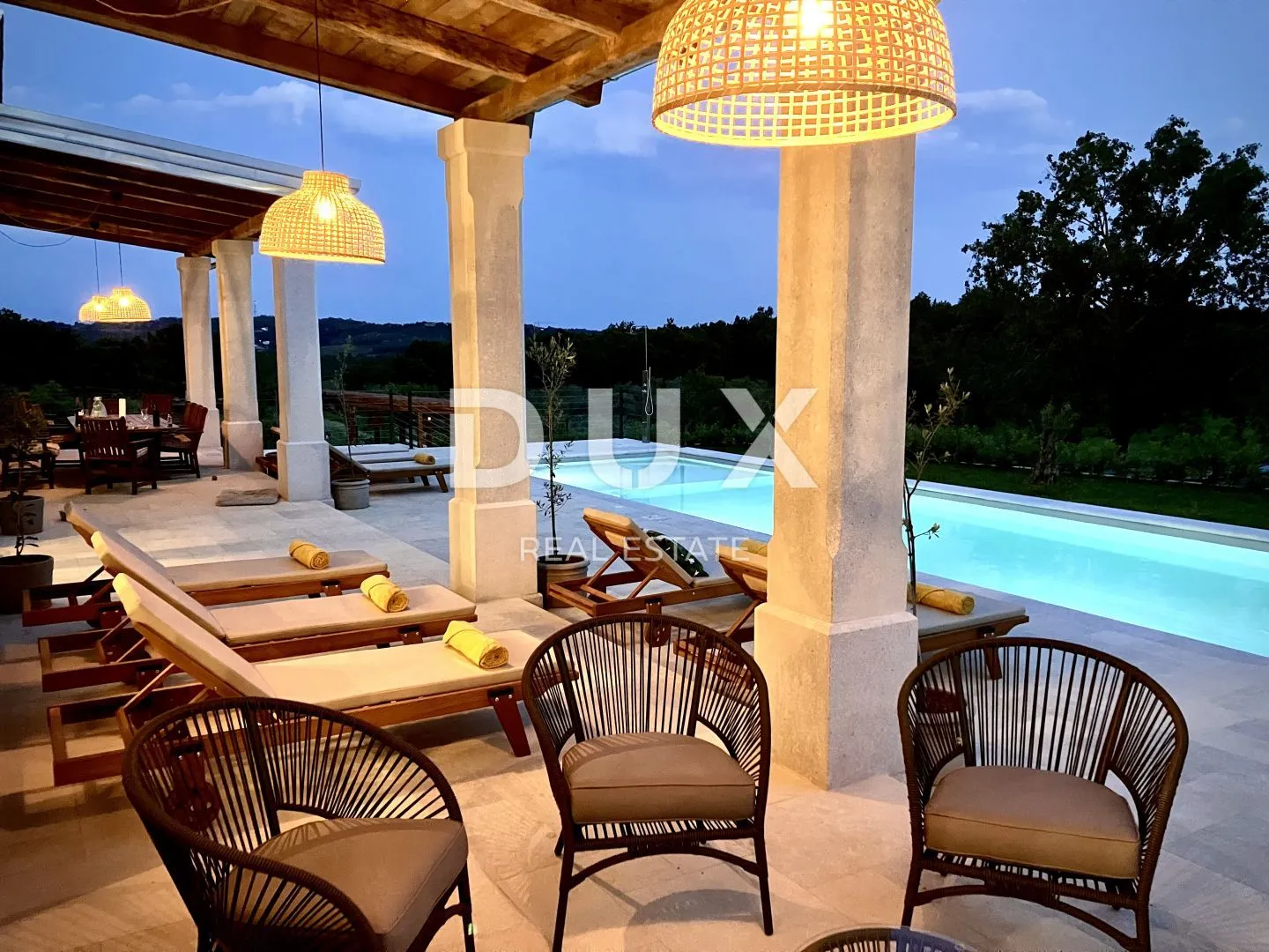 istra, vižinada - prekrasna kamena vila - slika 29