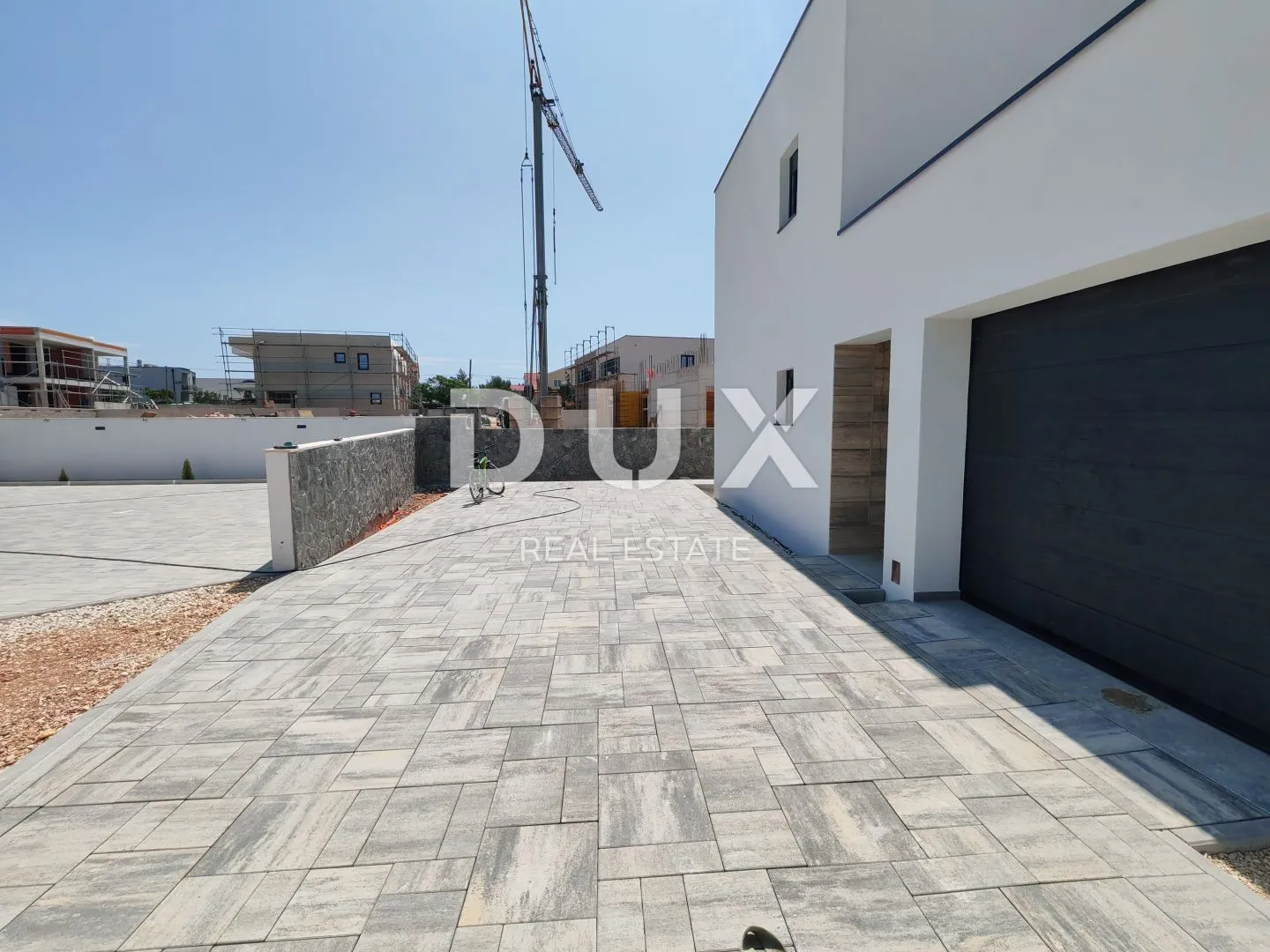 zadar, vrsi - vrhunska vila s bazenom! garaža, 4 spavaće sobe, 4 kupaonice...! a - slika 16