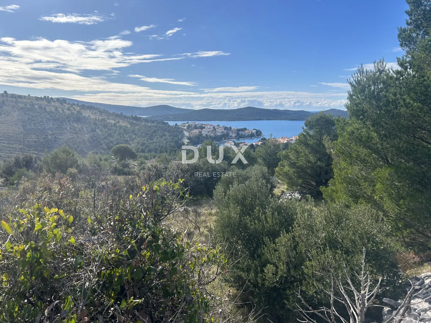 šibenik, žaborić – zemljište s top pogledom za vile s bazenima - slika 6
